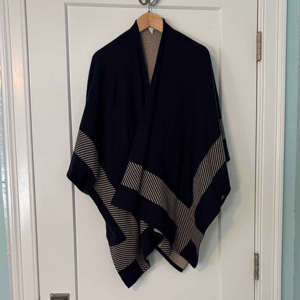 Cabi Reversible Sweater Wrap, Navy and Beige, Size XS/S